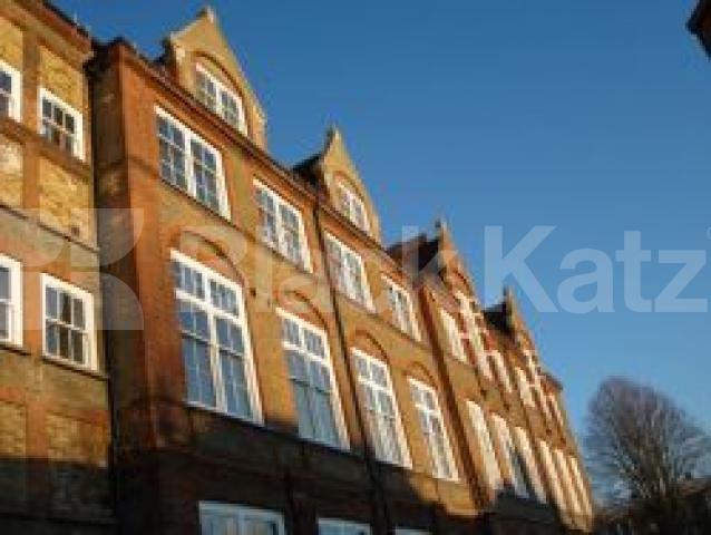 			NEW INSTRUCTION AND TRUELY AMAZING..., 2 Bedroom, 1 bath, 1 reception Flat			 Ecclesbourne road, Angel / Islington